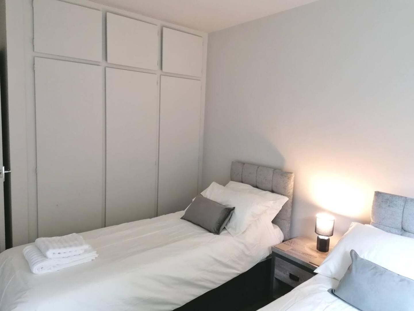 3 Bedroom Bungalow Close To Peak District With Garden Sheffield Eksteriør billede