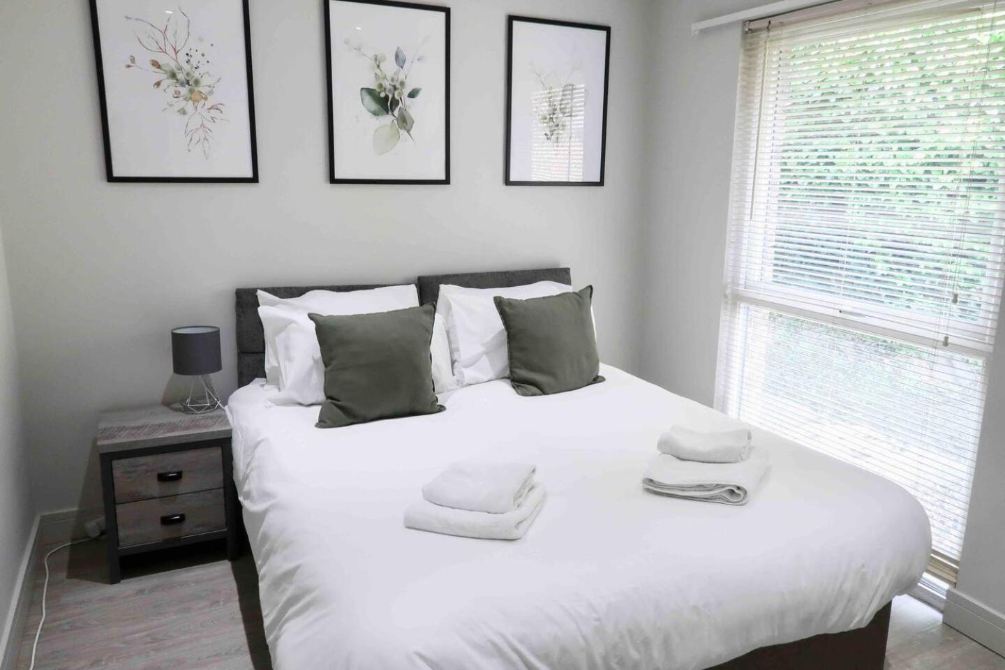 3 Bedroom Bungalow Close To Peak District With Garden Sheffield Eksteriør billede