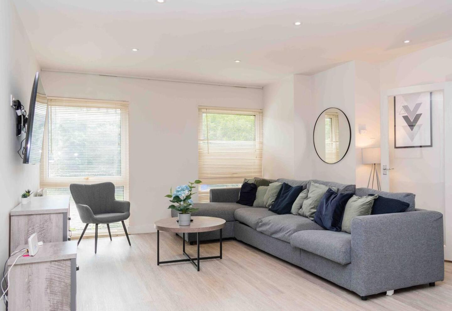 3 Bedroom Bungalow Close To Peak District With Garden Sheffield Eksteriør billede